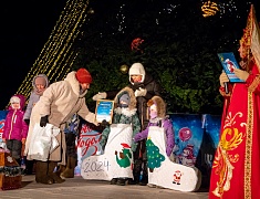 «Валенки-шоу» развернулось на главной площади Благовещенска 31 декабря