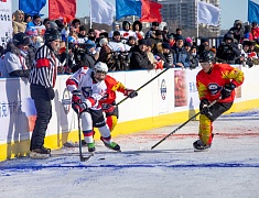 Соревнования по хоккею в рамках Международного российско-китайского фестиваля зимних видов спорта