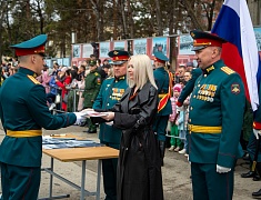 Мэр Благовещенска Олег Имамеев поздравил выпускников ДВОКУ с окончанием учебы