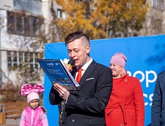 В Благовещенске открыли ещё 3 обновлённые детские площадки