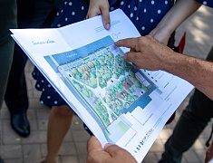 Мэр Благовещенска Олег Имамеев провел рабочее совещание по благоустройству сквера Приемыхова