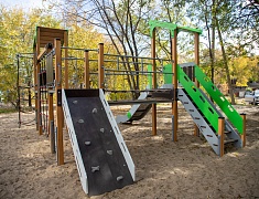 В Благовещенске открыли ещё 3 обновлённые детские площадки