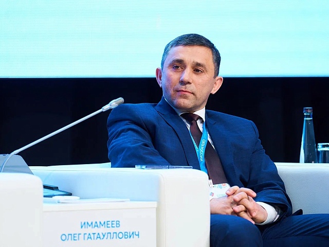 Эксперты, крупные политики и главы муниципалитетов страны обсудили вопросы сохранения исторической памяти