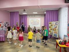 В детском саду № 32 для ребят провели обучение в рамках месячника пожарной безопасности