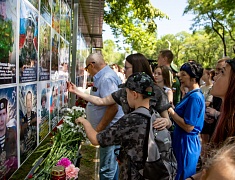 В Благовещенске открыли временный мемориал памяти участников локальных войн и конфликтов