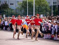 Мэр Олег Имамеев побывал на линейках в нескольких городских школах