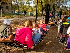 В амурской столице праздничной программой открыли сквер водников