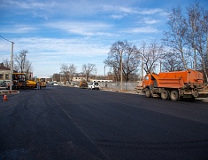 Мэр Благовещенска Олег Имамеев в ходе выездного совещания проконтролировал ход работ по улице Мухина