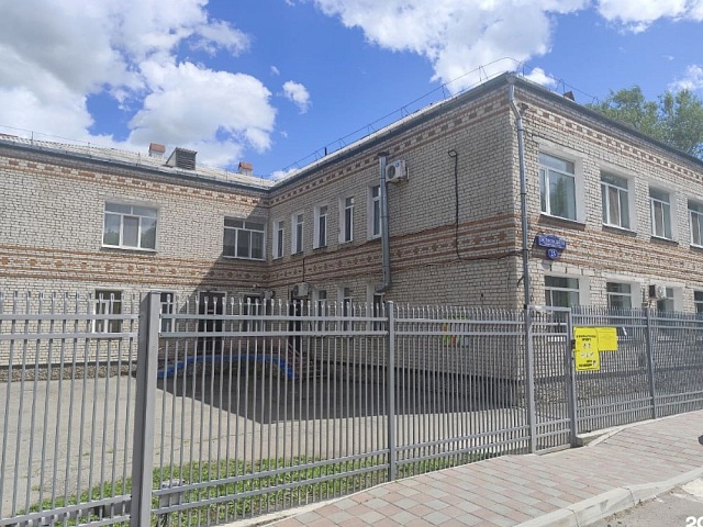 Для организации непрерывного образовательного процесса воспитанников одного из корпусов 28 детского сада временно перевели в другие ДОУ