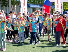 Забег «Я могу» собрал на стадионе «Юность» сотню ребят с ограниченными возможностями здоровья