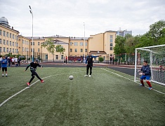 На базе стадиона гимназии №1 стартовали «Футбольные каникулы»