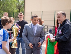 На базе стадиона гимназии №1 стартовали «Футбольные каникулы»