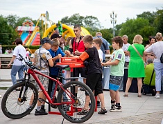 Концерт в поддержку военнослужащих СВО прошёл в Благовещенске
