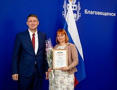 Представителей сферы торговли чествовали в Благовещенске