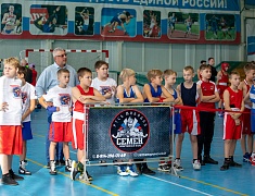 В Благовещенске состоялся турнир по боксу, посвященный памяти мастера спорта СССР Виктора Лихогра