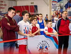 В спорткомплексе «Юность» стартовали соревнования по боксу среди юношей 13-14 лет