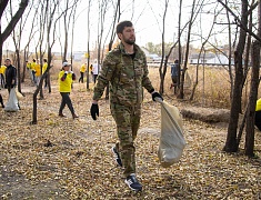 В рамках акции «Город берегу» большой субботник прошел на улице Чайковского
