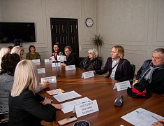 Встреча мэра Олега Имамеева с членами "звездного" жюри "Детство на Амуре"