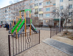 Торжественное открытие обновленного двора на ДОС, 18