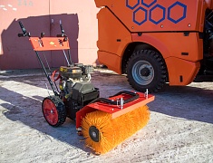 В Благовещенске закупили новую уборочную технику