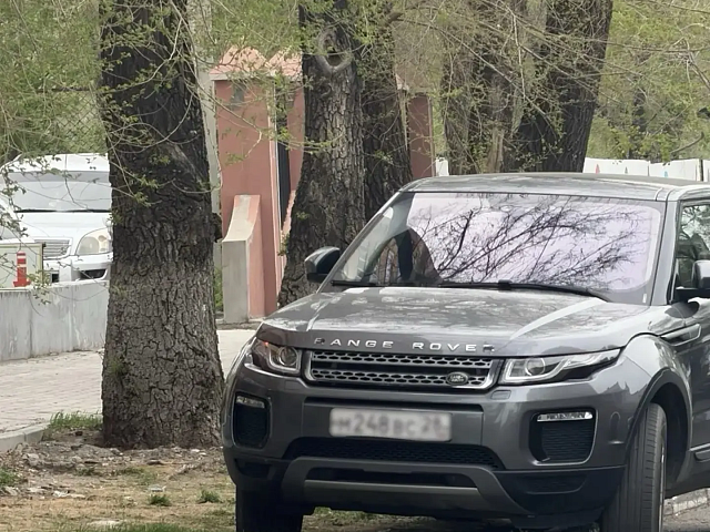 В мае благовещенцы поплатились за неправильную парковку почти на шестьсот тысяч рублей