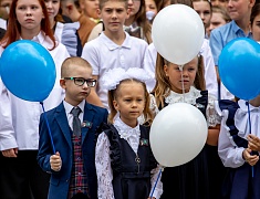 Мэр Города Олег Имамеев поздравил благовещенцев с днём знаний