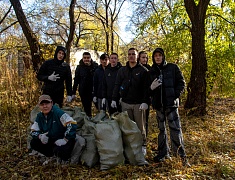 В Благовещенске в рамках «Город берегу» прошел субботник «Чистые игры»