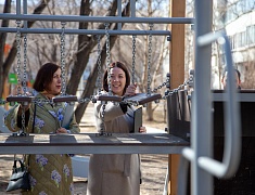 В Благовещенске межведомственная комиссия проверяет «самочувствие» детских площадок