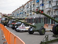 Выставка военной техники ДВОКУ в честь Дня Победы