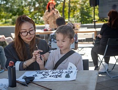 Китайские и русские писатели встретились в Благовещенске на книжном фестивале «Берег»