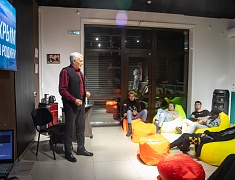 В Молодежном гараже расцвела «Крымская весна»