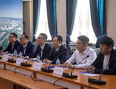 В рамках «АмурЭкспофорума‑2026» представители администрации Благовещенска встретились с делегациями городов Суйхуа, Хэйхэ и района Айхуэй