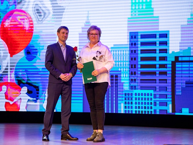  В Благовещенске прошел концерт ко Дню работников бытового обслуживания населения и жилищно-коммунального хозяйства