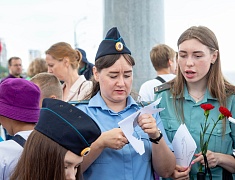 Больше 100 благовещенцев почтили память детей-жертв войны в Донбассе