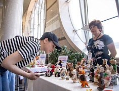 В Благовещенске впервые прошел Бал кукол