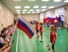 Маленькие патриоты отметили День флага в детских садах Благовещенска