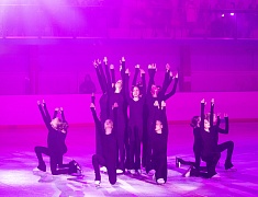 Ледовое шоу «Вальс Победы»