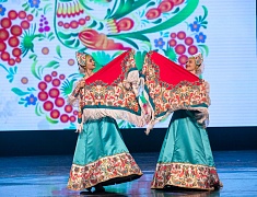 В Благовещенске с 90-летием поздравили Центр эстетического воспитания детей им. В. В. Белоглазова