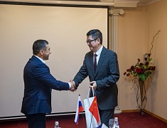 Мэр Благовещенска Олег Имамеев встретился с новым консулом КНР в Хабаровске