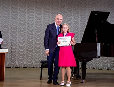 В Центральной детской школе искусств подвели итоги l Дальневосточного музыкального конкурса им. Марии Кнауф-Каминской в номинации «Фортепиано»