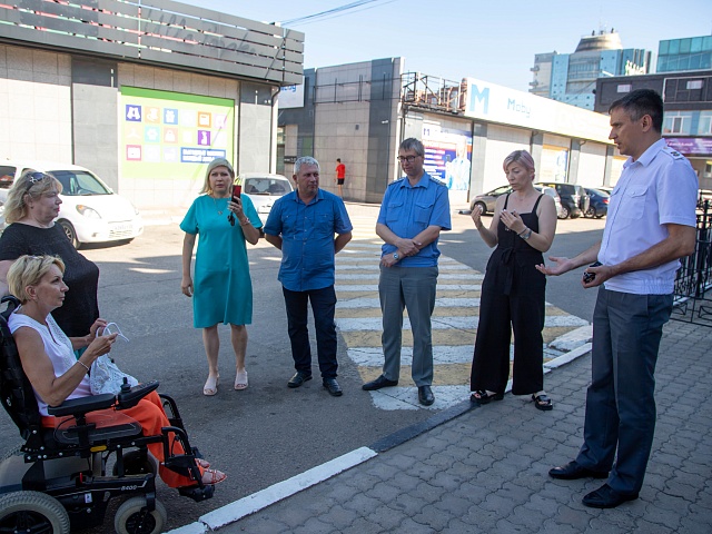 В Благовещенске обсудили вопросы транспортного обслуживания инвалидов
