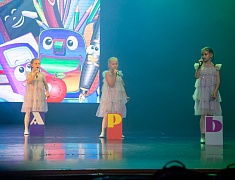 В областном центре прошла ежегодная акция «Губернаторский портфель»