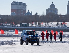 Автомобильные гонки в рамках Международного российско-китайского фестиваля зимних видов спорта