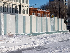 В Благовещенске возводят зимний городок