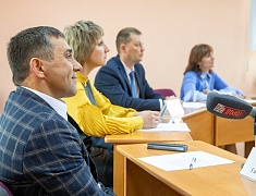 В Благовещенске представили лучшие практики работы с детьми-инвалидами и детьми с ОВЗ