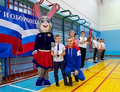 Нормативы комплекса ГТО выполнили педагоги и ученики 26 школы Благовещенска