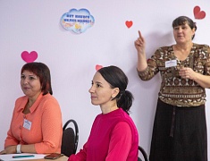 Заместитель мэра Виктория Хопатько оценила результаты работы корпоративных программ в школах и детских садах Благовещенска