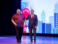  В Благовещенске прошел концерт ко Дню работников бытового обслуживания населения и жилищно-коммунального хозяйства