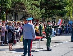 Благовещенские курсанты приняли воинскую присягу на плацу ДВОКУ