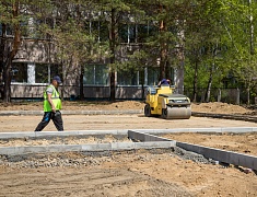 В Моховой Пади строят «умную» спортивную площадку 
